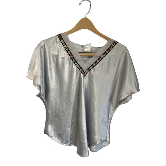 Secret Treasures metallic embroidered trim silver 2 piece pajamas #G28 - Picture 2 of 7